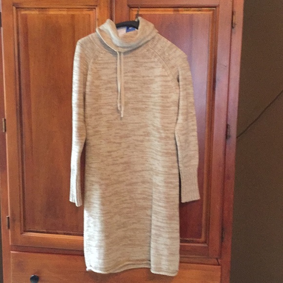 Dress - Picture 1 of 2